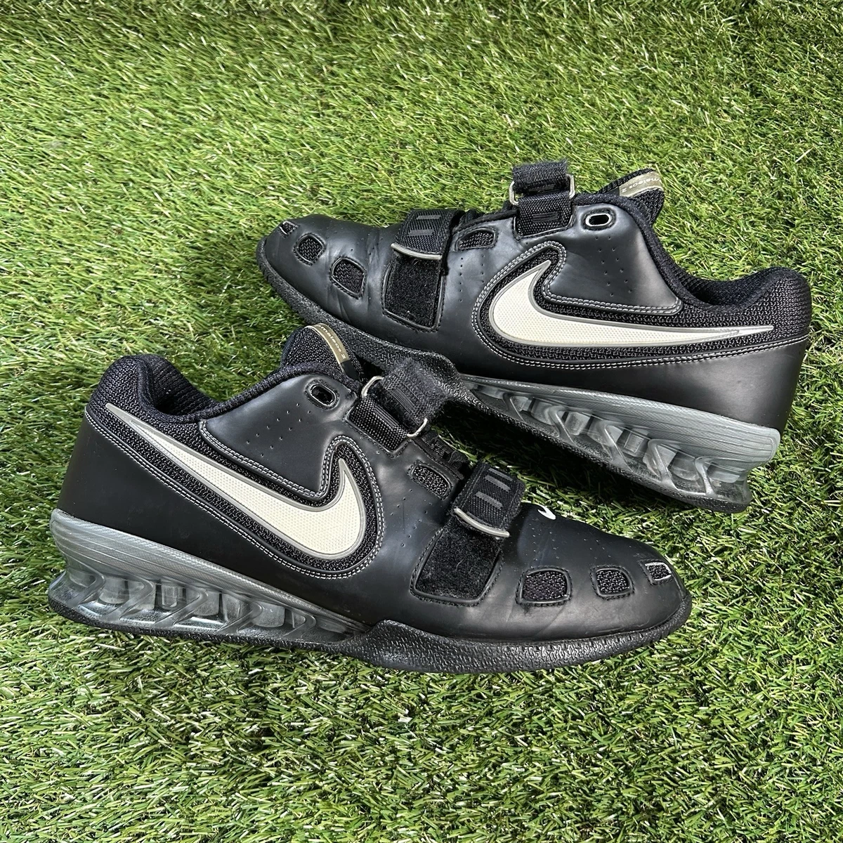 Nike Romaleo 2 Varsity 10.5 Nike Romaleos 2 US Mens 5 / Womens 6.5 Varsity Red Gold  main image 3
