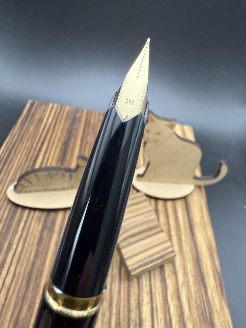 MONTBLANC 万年筆 NO.227 585 EF Montblanc No.227 585 EF Fountain Pen Vintage 1970s Gold Cap