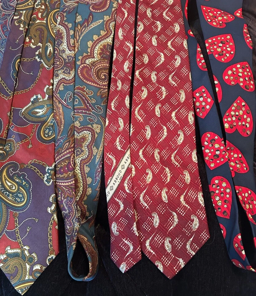 10 corbatas de diseñador: ARQUITECTO, JOSEPH ABBOUD, VAN HEUSEN, GEOFFREY BEENE, NIPON +5 Foto 3 de 4