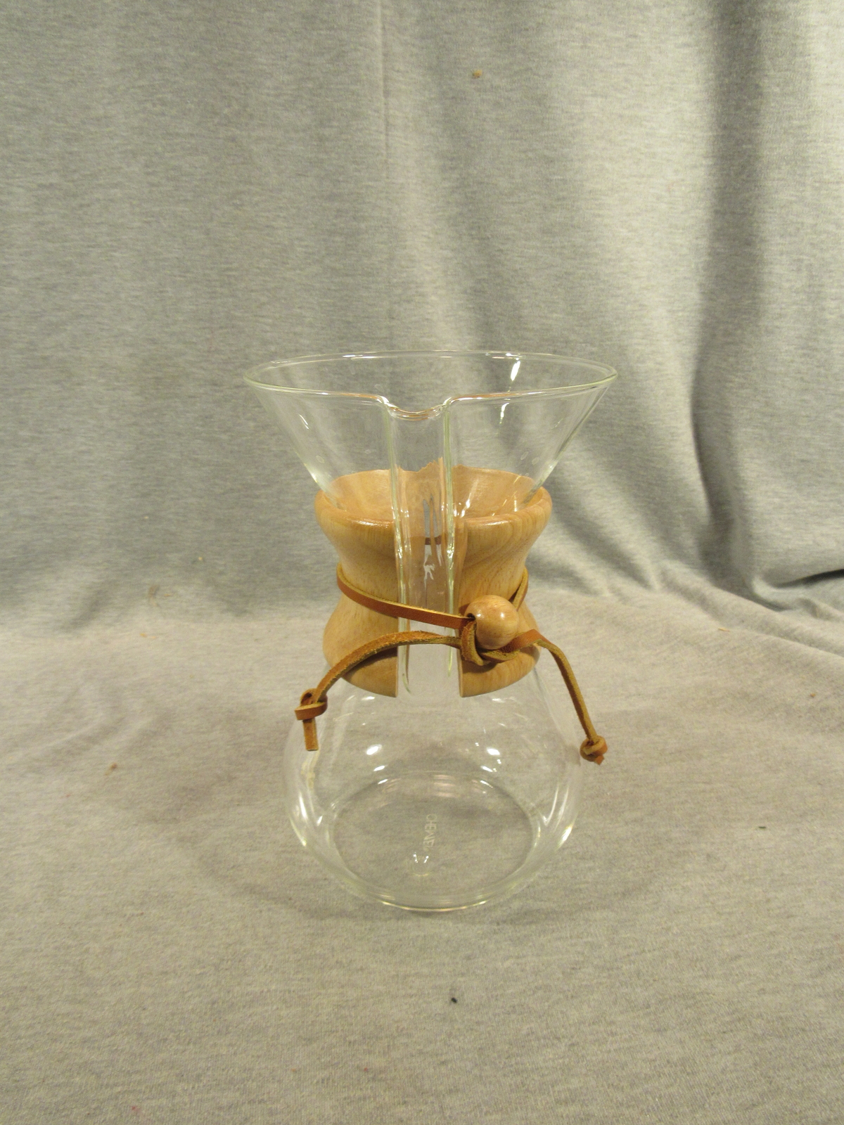 Chemex Pyrex Coffee Or Tea Maker Carafe With Wooden Handles And Leather