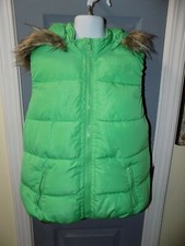 JUSTICE Green Puffy Sleeveless Jacket Vest Detachable Fur Hood Size 14 EUC