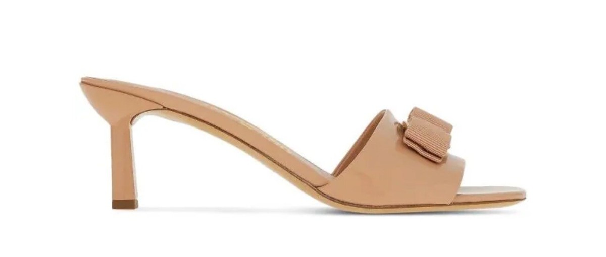 Ferragamo Vara bow 55mm sandals | eBay