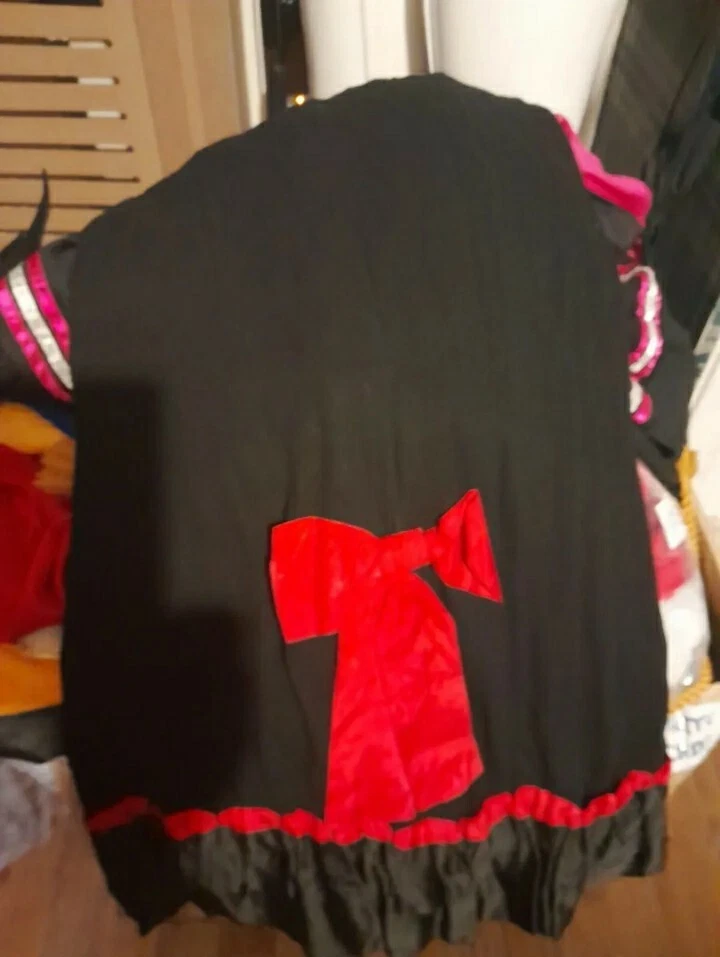 Handmade Ladies Ex Theatre Victorian Black Walking Skirt - Size S/M With x2 Bows - Image 4 of 4