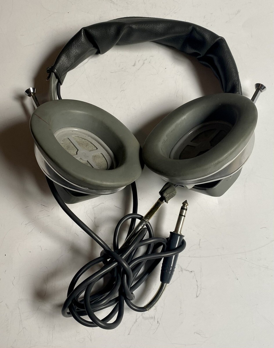 Vintage Pioneer SE-2P Stereo Headphones Pre-owned Great Condition