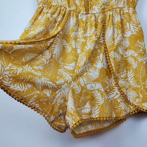 Xhilaration Women Aloha Yellow & White Romper Spaghetti Straps Shorts Skirt Sz L - Picture 3 of 12