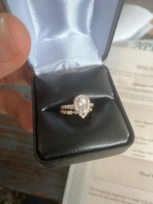 Rose Gold Carat Pear-shaped Morganite with diamond halo setting