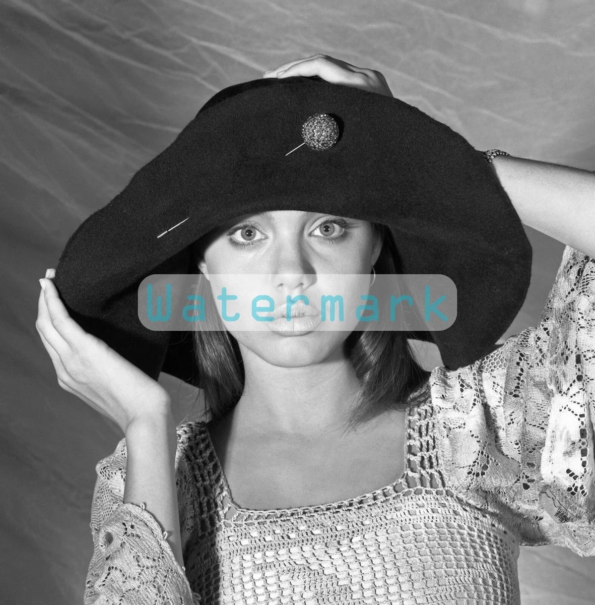 Young ANGELINA JOLIE Babyface 18 Years - Archival Print (8.5x11) fr. Orig  Neg | eBay