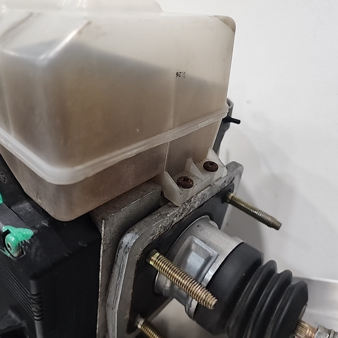  03 2004 Toyota 4Runner Lexus GX470 ABS Brake Booster Pump Assembly AISIN OEM 