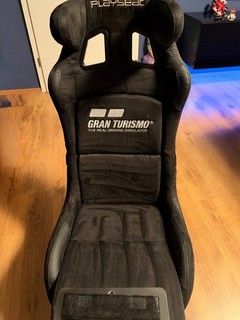 Playseat Evolution ActiFit schwarz