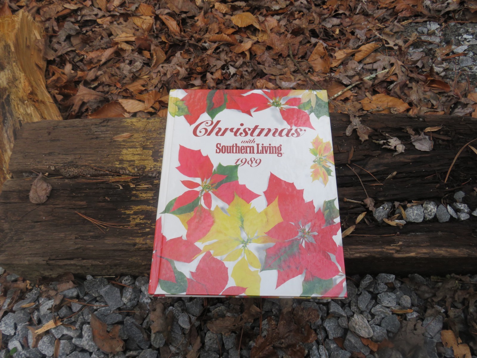 Christmas with Southern Living 1989 Holiday Traditions Decor Tips Food 