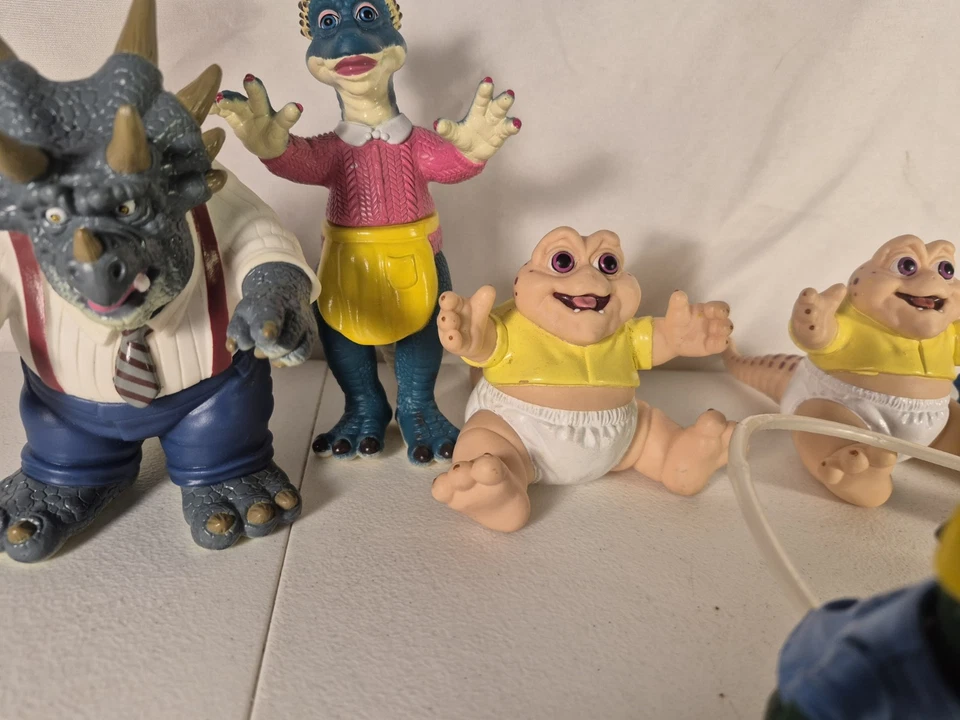 Dinosaurios Disney TV Show Figura Juguete Lote de 4 Familia Sinclair De Colección Años 90 Foto 4 de 4