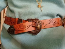 WOMEN WESTERN EMBOSSED BROWN GENUINE LEATHER BELT SMALL belt length is 38 in NEW