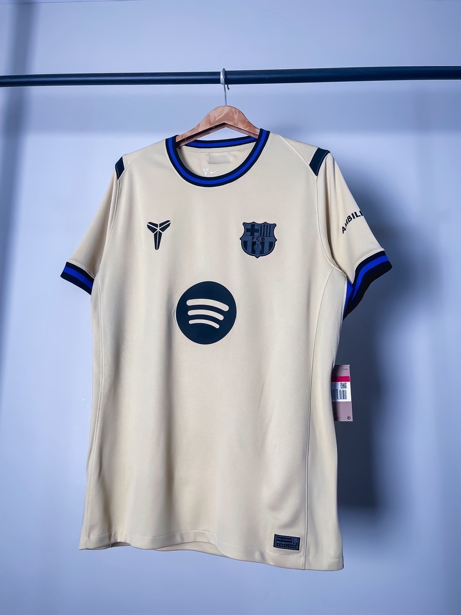 FC Barcelona 2025-2026 Away BNWT 🔥🔥Featuring Memba Logo