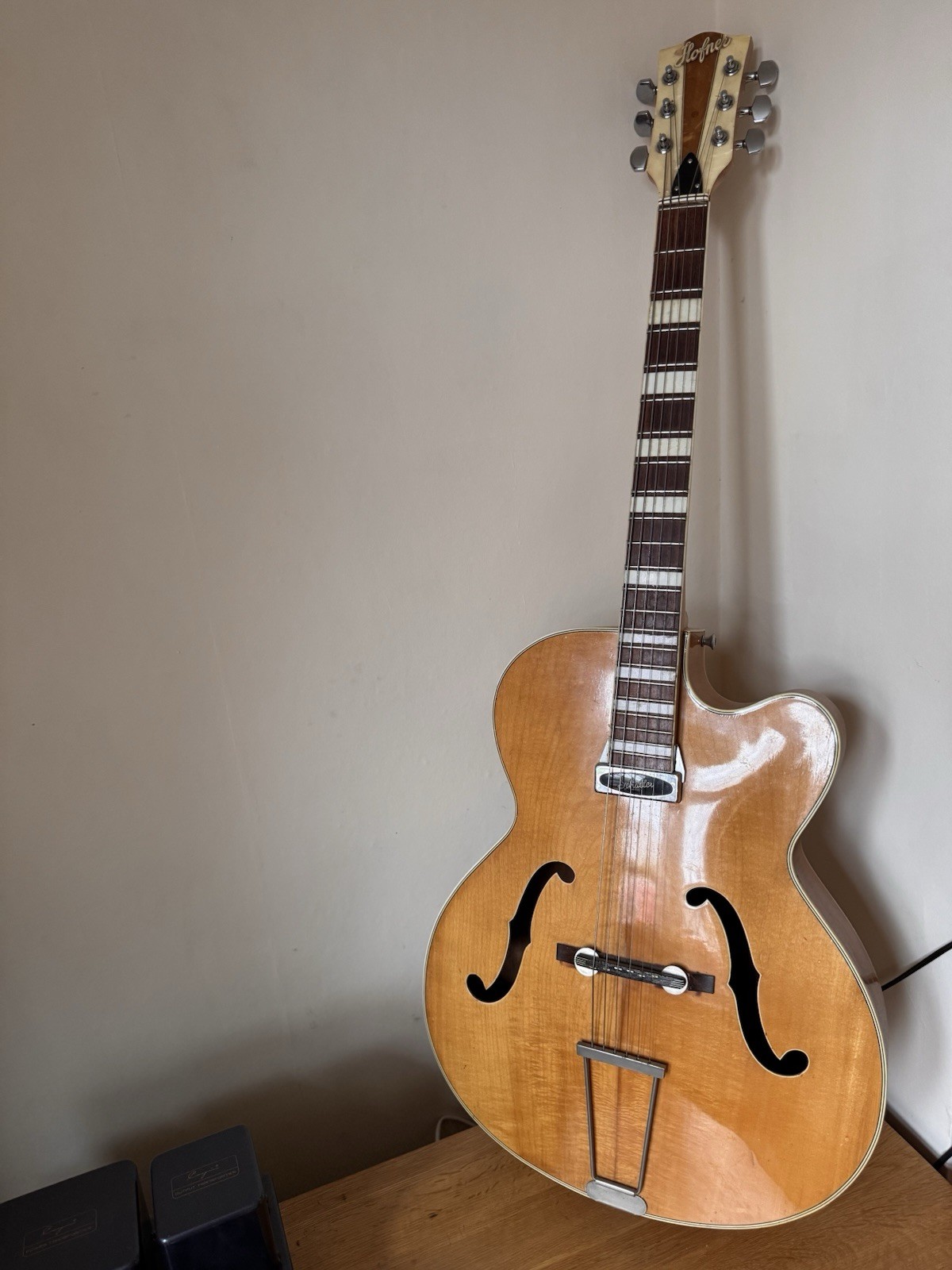 Hofner Electro-Acoustic Jazz Guitar Vintage 1950s With Schaller Floating Pickup