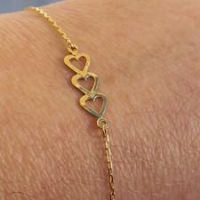 14K SOLID YELLOW GOLD THREE HEARTS STATION DAINTY BRACELET- 8" IN- NWOT
