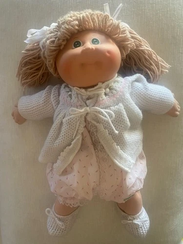 Vintage Cabbage Patch Kids Doll Light Brown Yarn Hair 1984