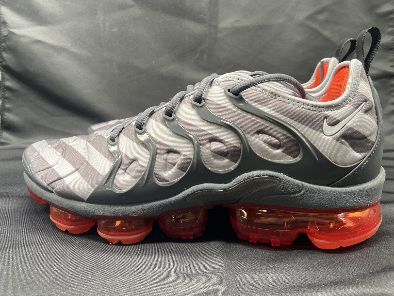 Size 10.5 - Nike Air VaporMax Plus Wolf 