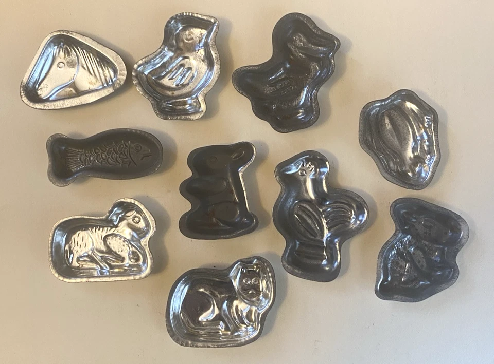 Lote de 10 moldes de caramelo de hojalata prensados DE COLECCIÓN ANIMALES rana-pato-gato-oveja-conejo-pez Foto 4 de 4