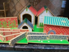 Early Learning Centre Classic Wooden Farm Set/Buildings