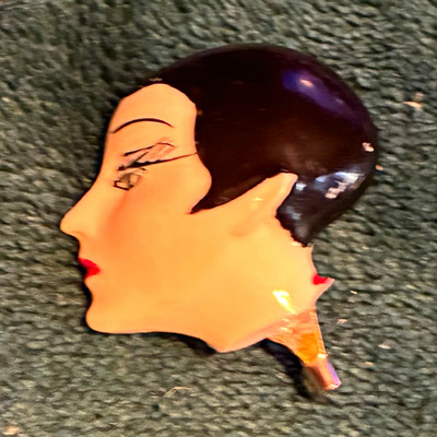 Vintage 1920 s assigned Hallmark Flap-girl head pin/brooch