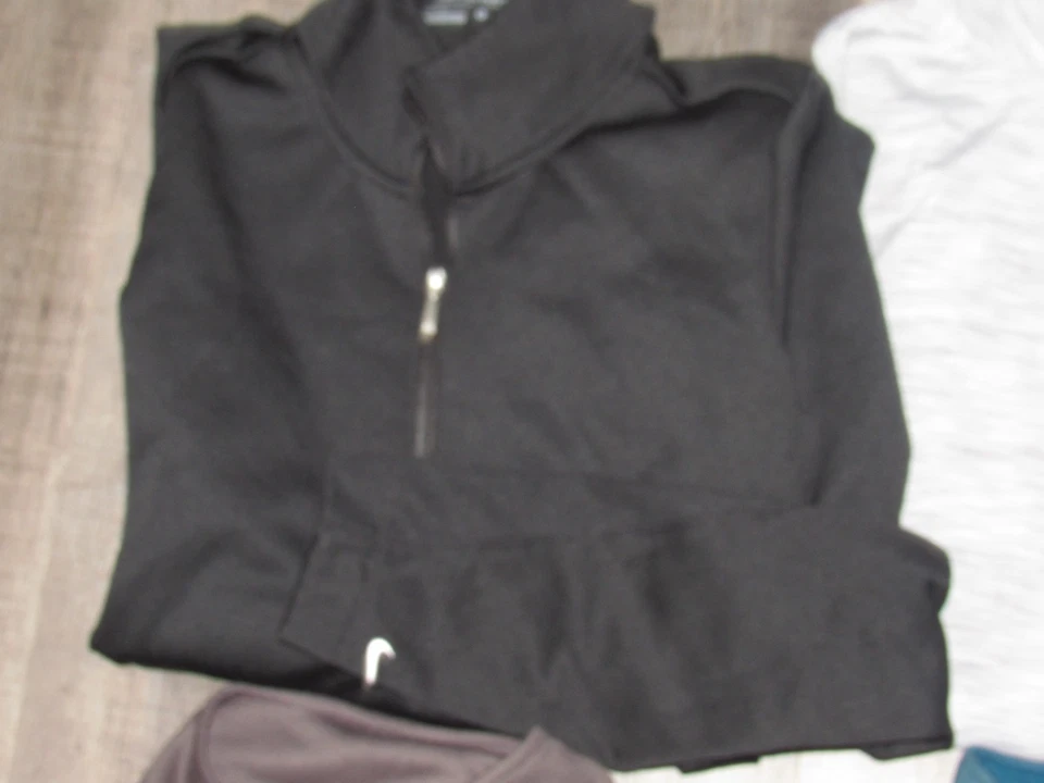 All NIKE UNDER ARMOUR Men's Large Athletic Shirt Lot Of Zip Pullovers Hoodies - Image 3 of 4