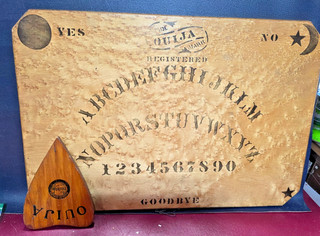Original antique Kennard Ouija Talking Novelty Co Seance CONVERSE Planchet