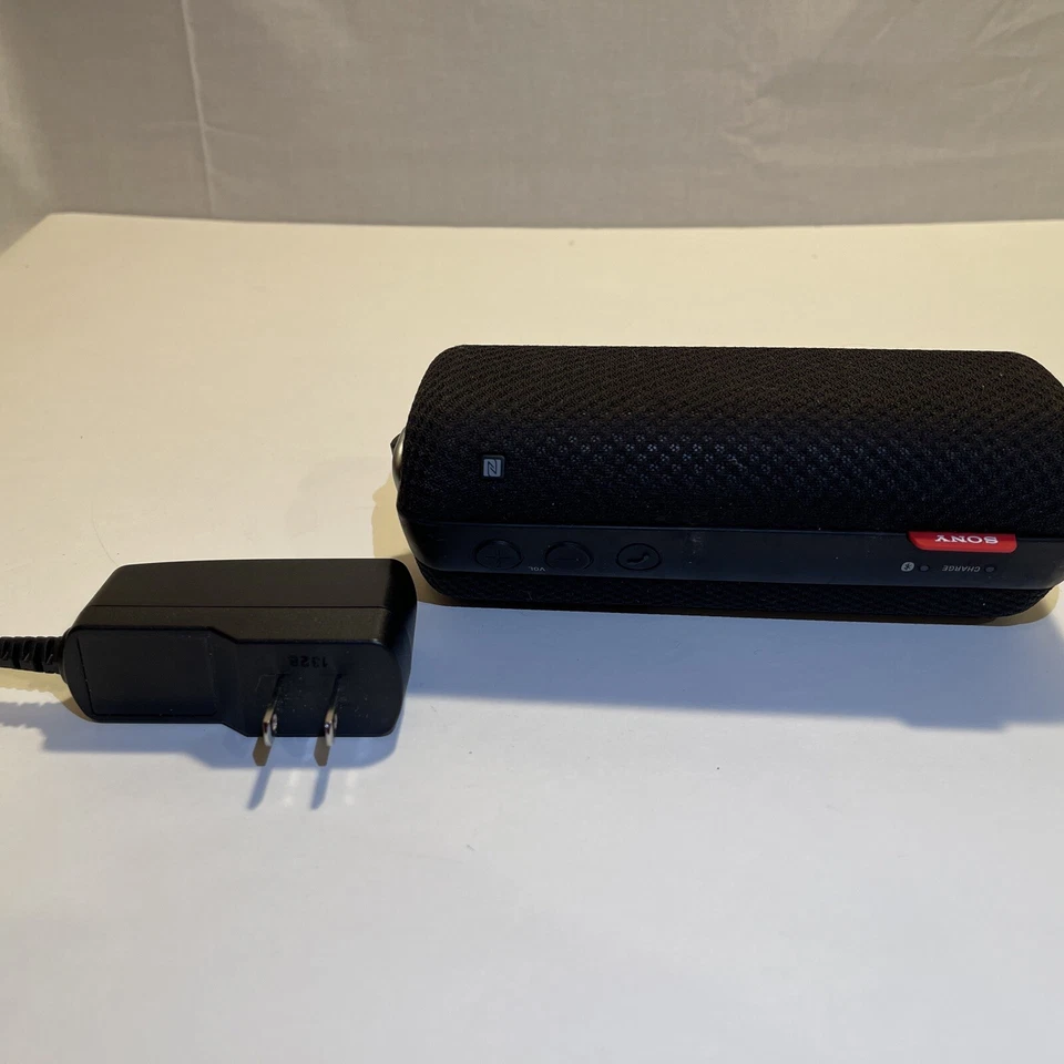 Altavoz portátil inalámbrico Sony SRS-BTS50 Foto 3 de 4