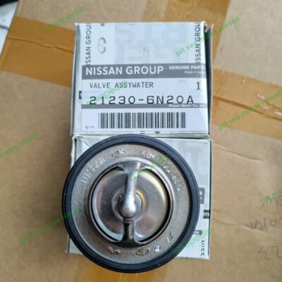 Genuine Fits For X Trail T30 T31 QR25 2.5L Thermostat NEW