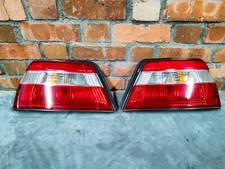 Feu arrière Nissan BLUEBIRD