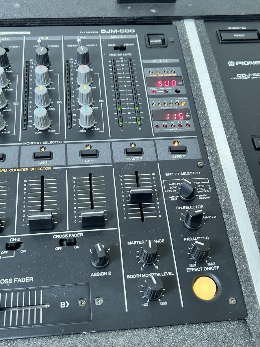 Pioneer DJ Set CDJ-500II (x2) + DJM-500 Mixer Coffin Case Tested