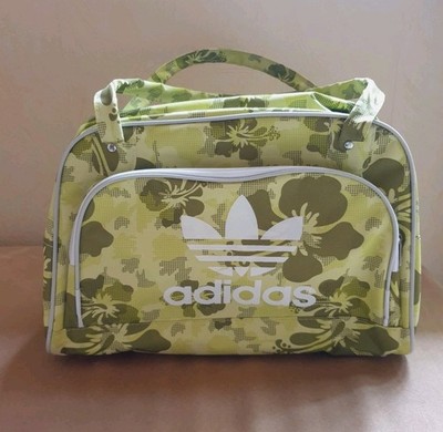 Tasche für Damen von Adidas, wenig benutzt 