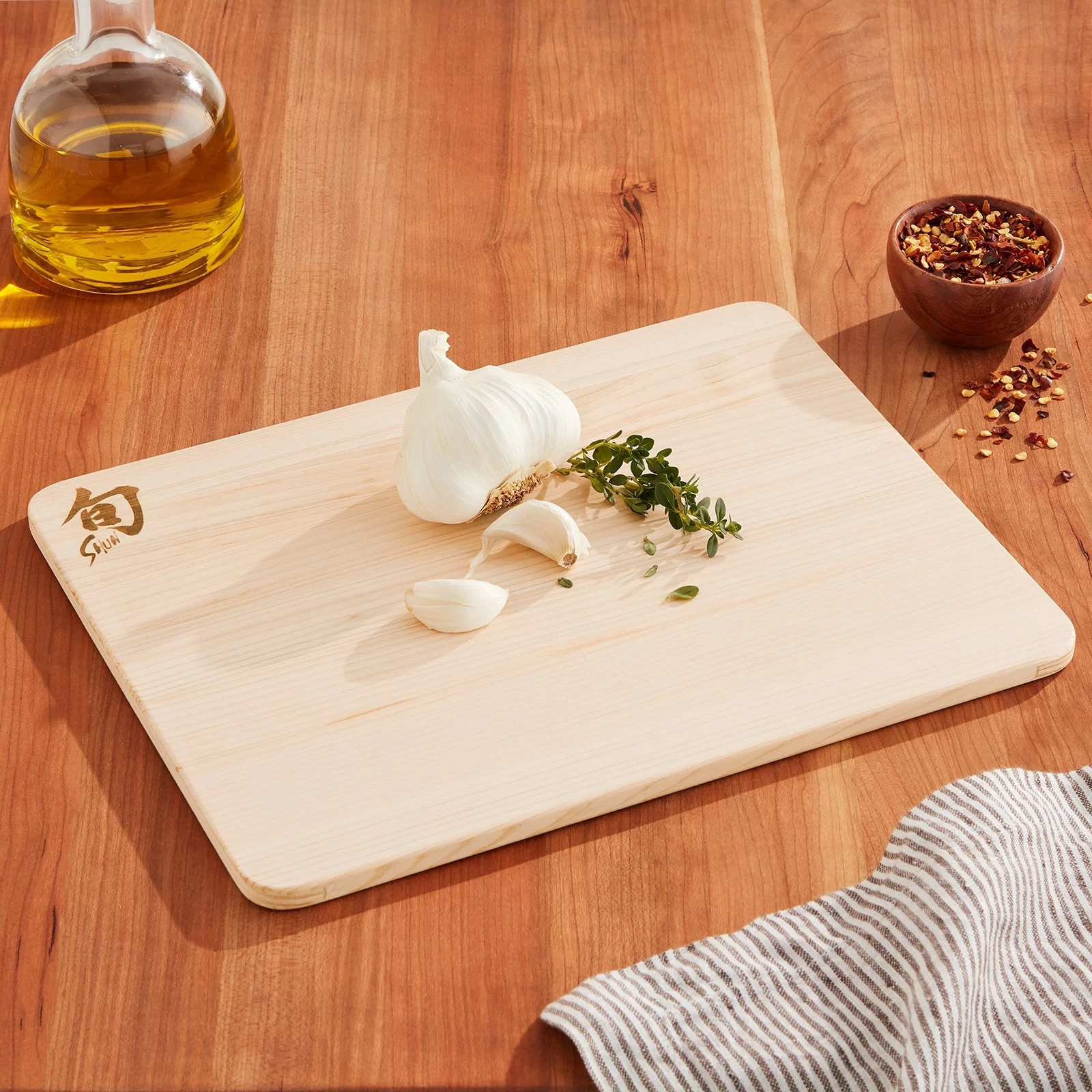 Shun Hinoki Cutting Board - Thumbnail 3