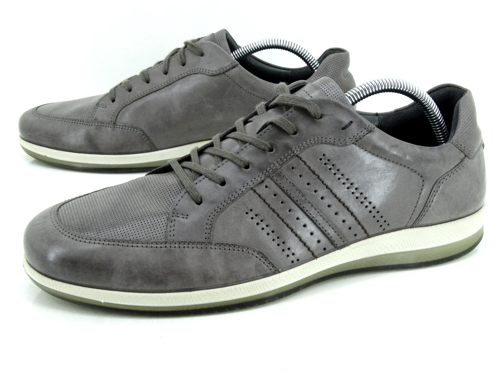 Prada Women's brogues grey-white size 39