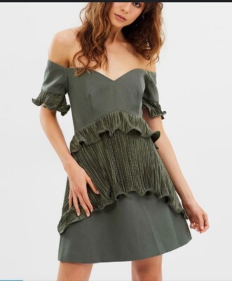La Maison Talulah Grande Off-The-Shoulder Mini Dress - Sage Green La Maison Talulah Grande Off-The-Shoulder Mini Dress - Sage Green