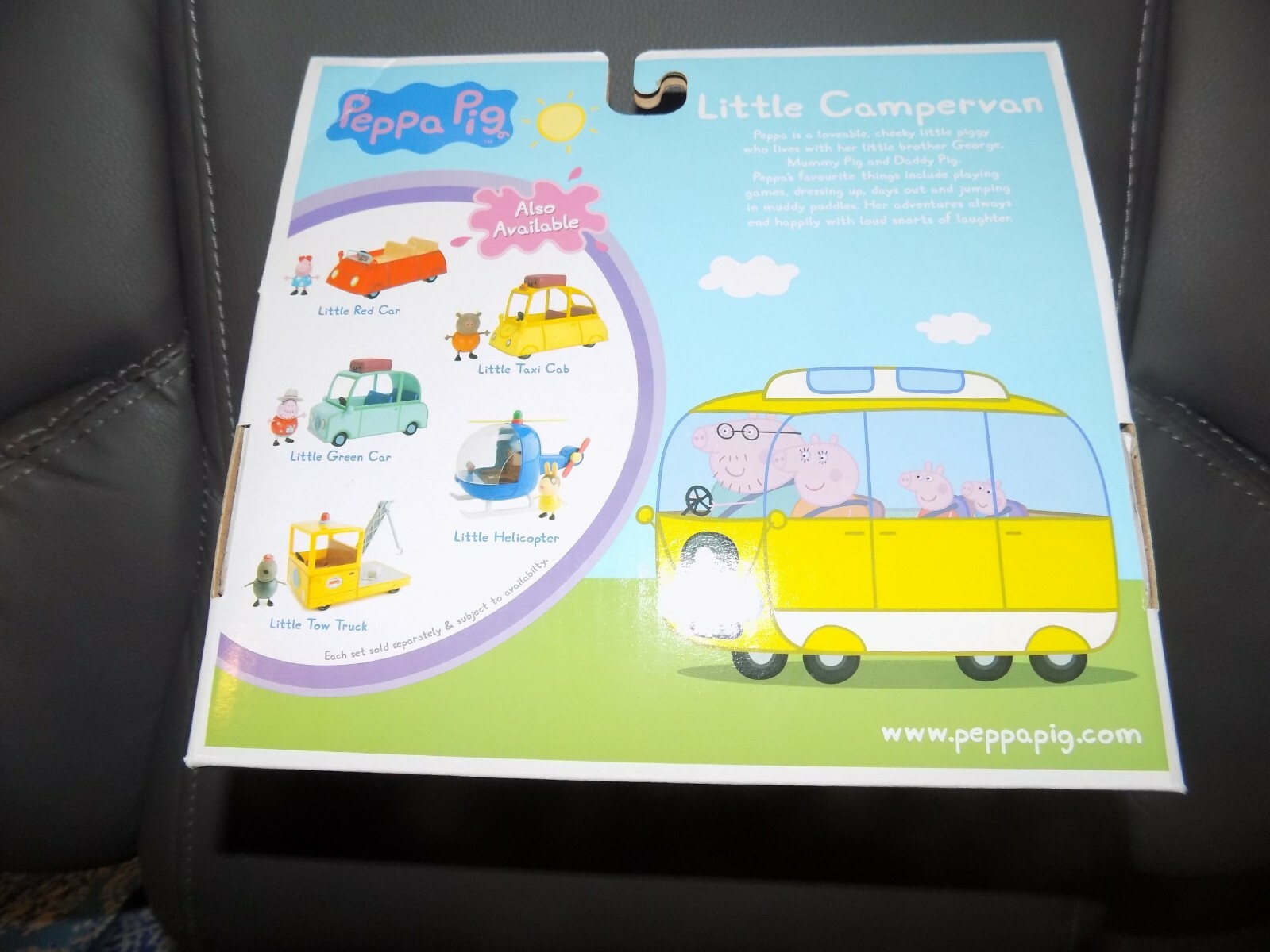 Peppa Pig Peppa's Adventures Little Campervan, with 3-inch Peppa