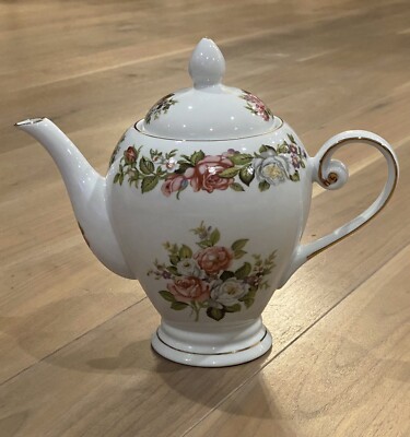 Harmony Rose Teapot floral Roses Gold rim