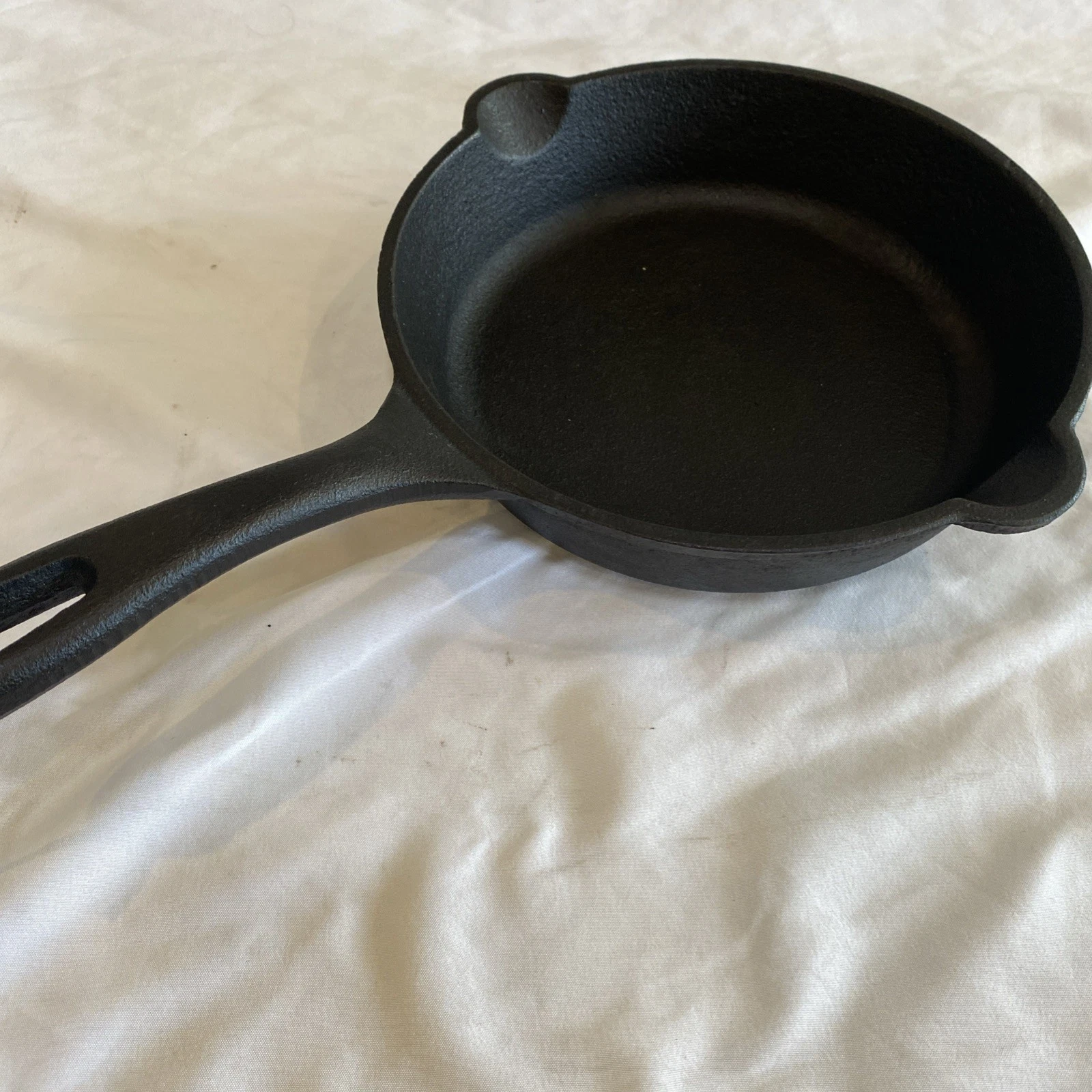 RESTORED 8 Inch Cast Iron Skillet Unmarked Double Spout SEASONED