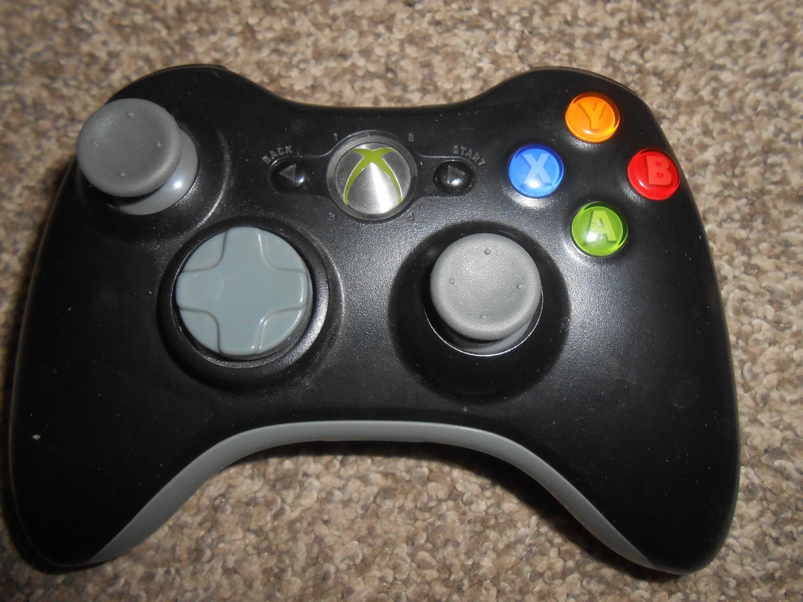 Microsoft Xbox 360 Elite Black Jasper 120GB Console Bundle – Works Good