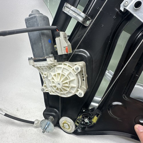 09-15 INFINITI G37 CONVERTIBLE Right REAR QUARTER GLASS WINDOW REGULATOR OEM - Picture 13 of 15