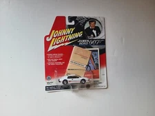 2002 Johnny Lightning James Bond 007 Die-Cast Cars MOC