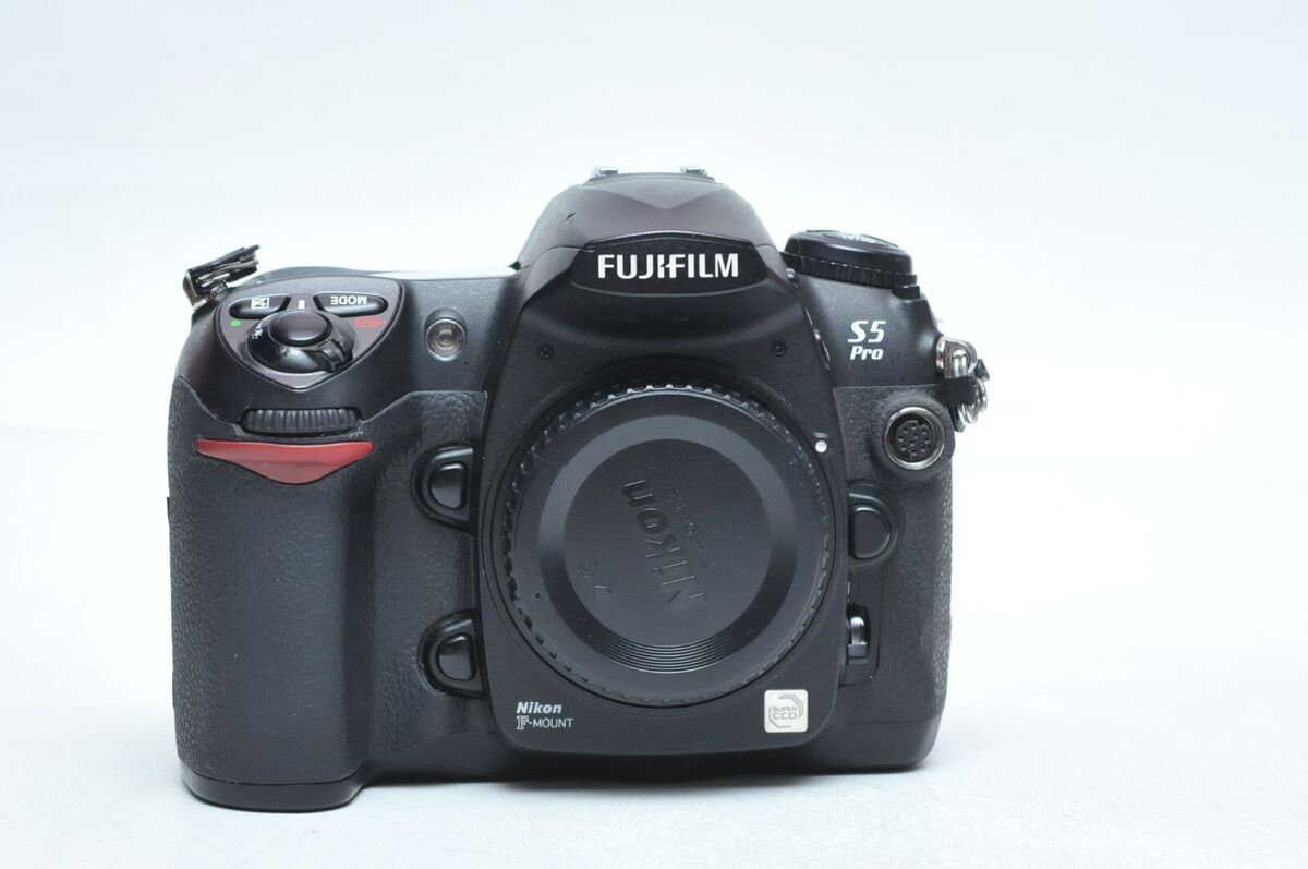 Fujifilm FinePix S5 PRO 12.34MP Digital SLR Camera for Nikon Fujifilm FinePix S5 PRO 12.34MP Digital SLR Camera for Nikon