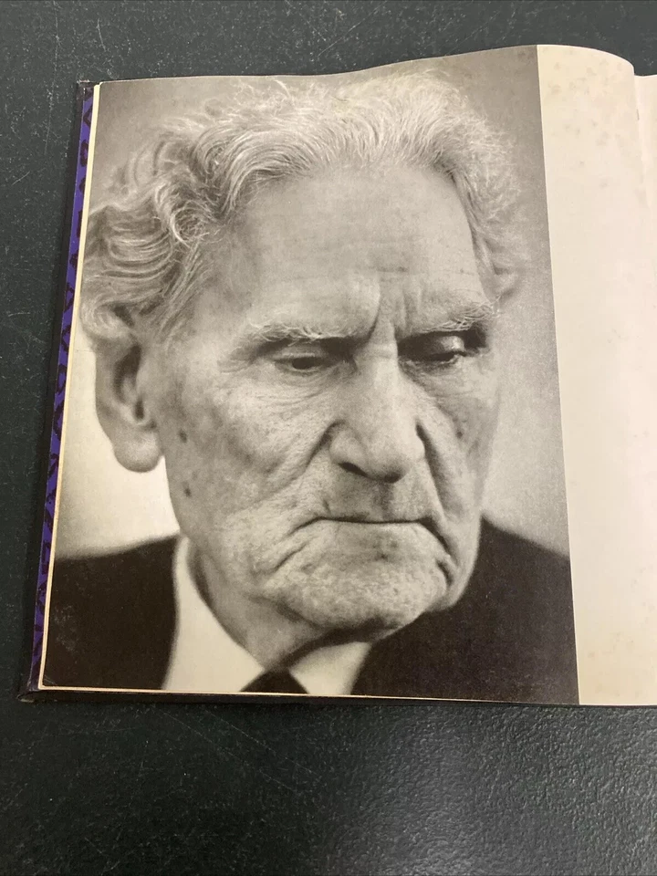 Le Peintre Du Bonheur Art Book 1967 HB Signed by Artist M Sarian - Image 3 of 4