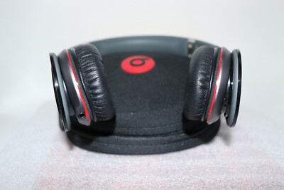 Beats By Dr. Dre Solo HD Monster Black/Red 2 Cords and Soft Case