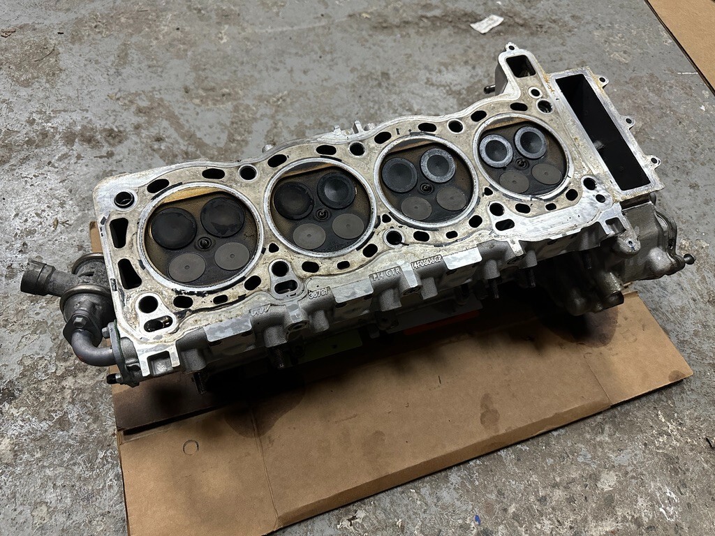 2021 Mclaren 720s 4.0L LH / RH Left Engine Cylinder Heads 13F0552CP 13F0553CP