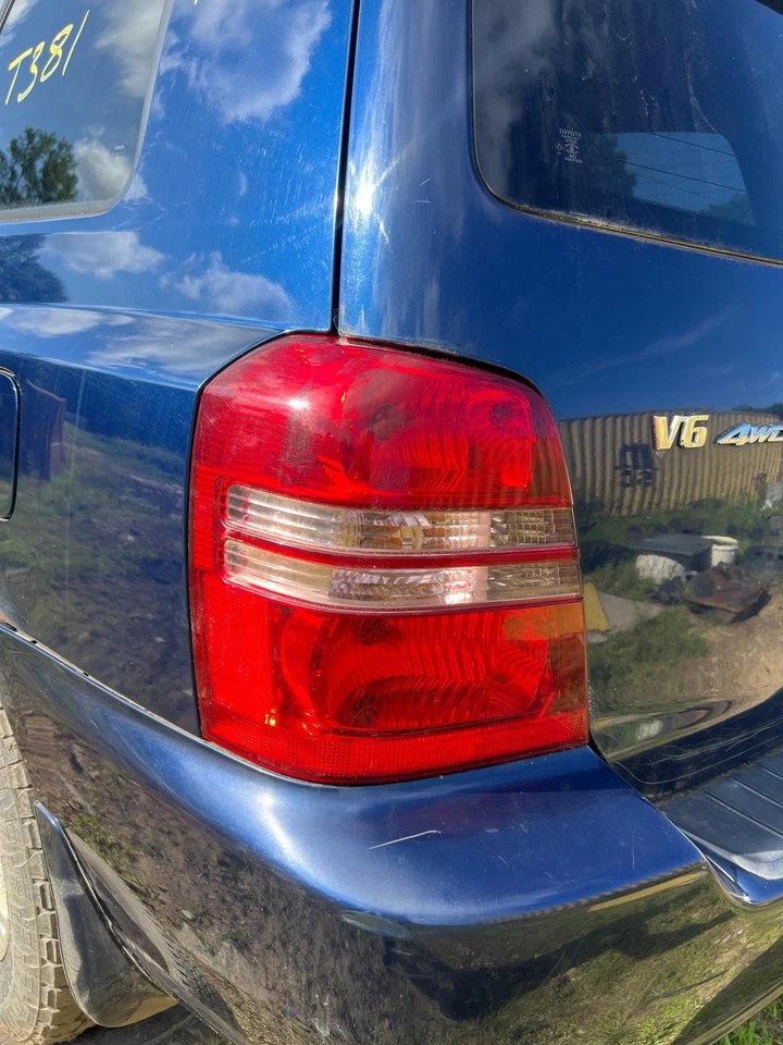 Rear Bumper Assembly TOYOTA HIGHLANDER 01 02 03 Foto 3 de 4