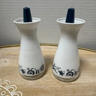 VINTAGE PYREX CORELLE CORNING OLD TOWN BLUE ONION SALT PEPPER SHAKERS