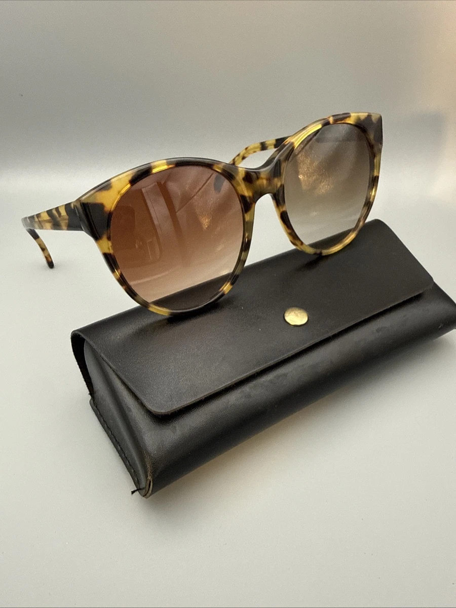 ILLESTEVA Alina Round Gold Brown Lenses Sunglasses Illesteva | Accessories | Illesteva Alina Gold Round  main image 2