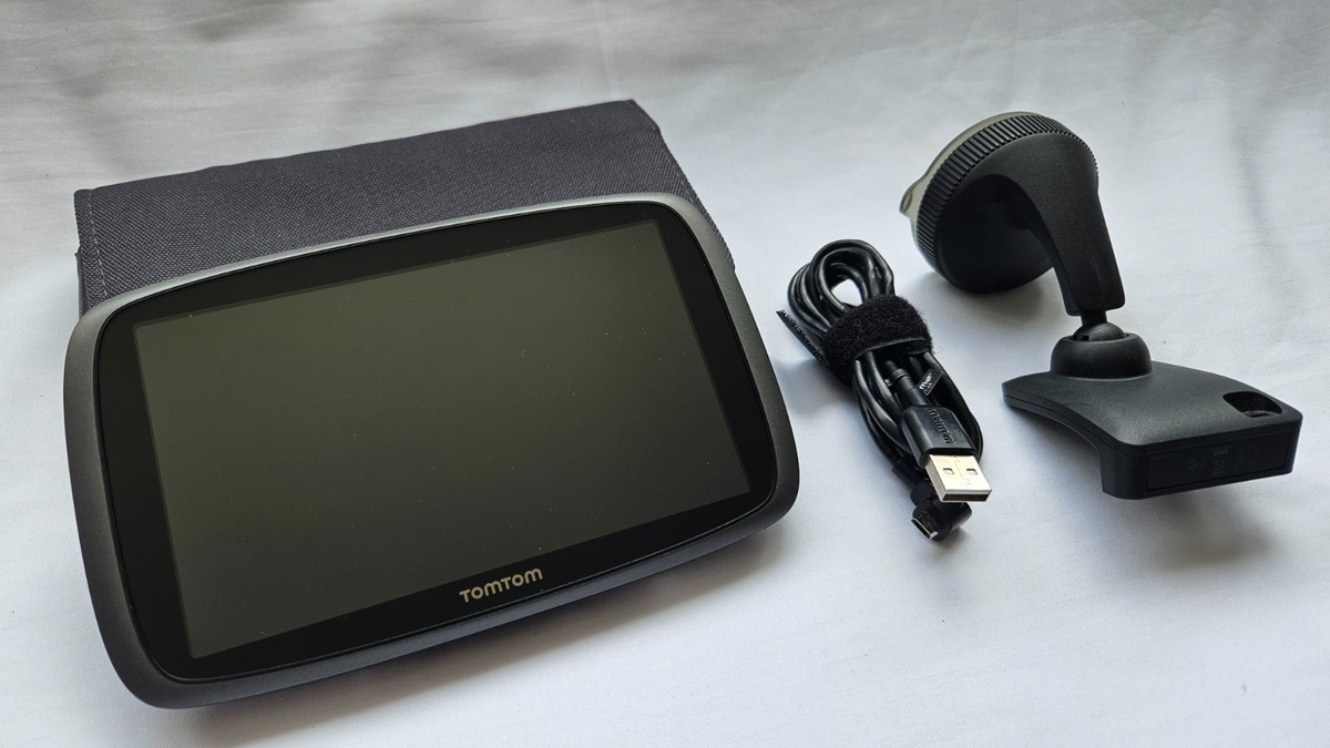 Tomtom Go 6000 4FL60 Car Satellite Navigator Black Bluetooth