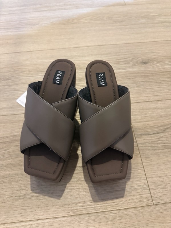 Roam Sandal