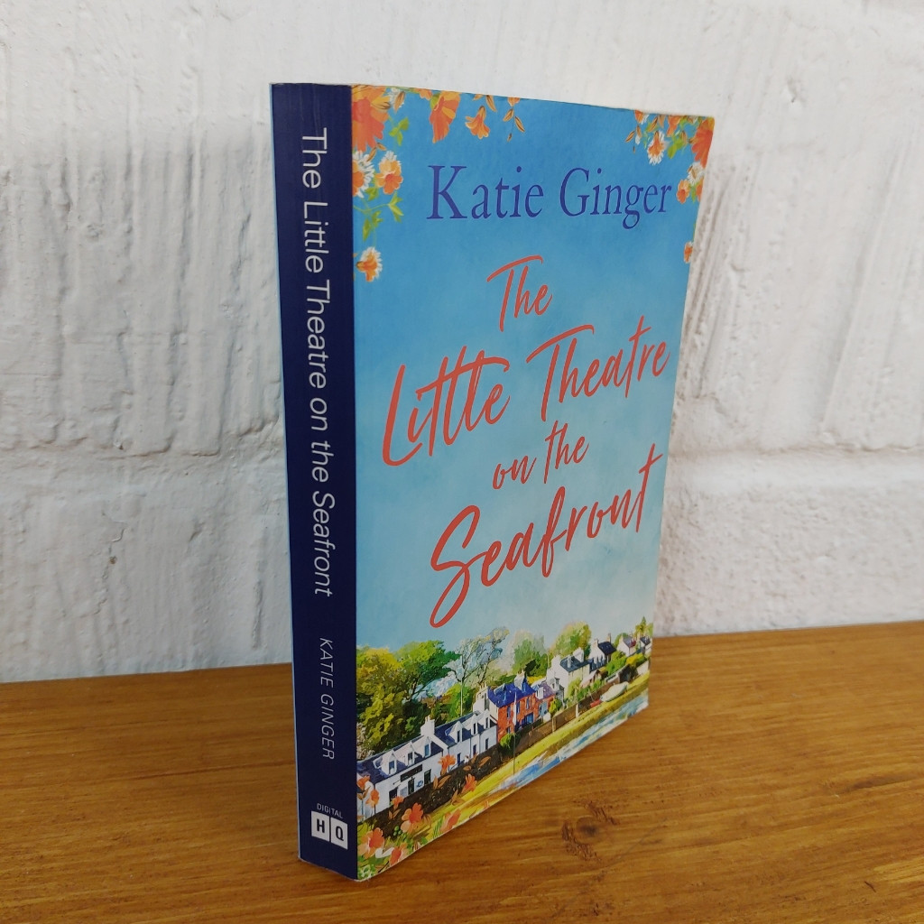 The Little Theatre on the Seafront by Katie Ginger (Paperback, 2018)
